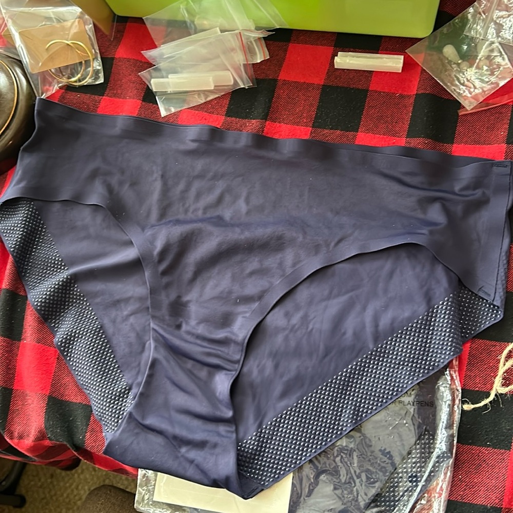 4/$20 Ruby ribbon 2X second skin panties new